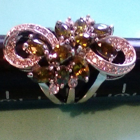 Posh Peridot Marquise cut Stone in WG Setting SZ 6 - Picture 1 of 8